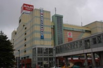 苫小牧駅前プラザegaoの核テナント「ラルズマート苫小牧駅前店」が30日閉店、塚本恭孝店長「客数減少が最大の原因」 リアルエコノミー